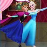 Elsa And Anna Roller Skating
